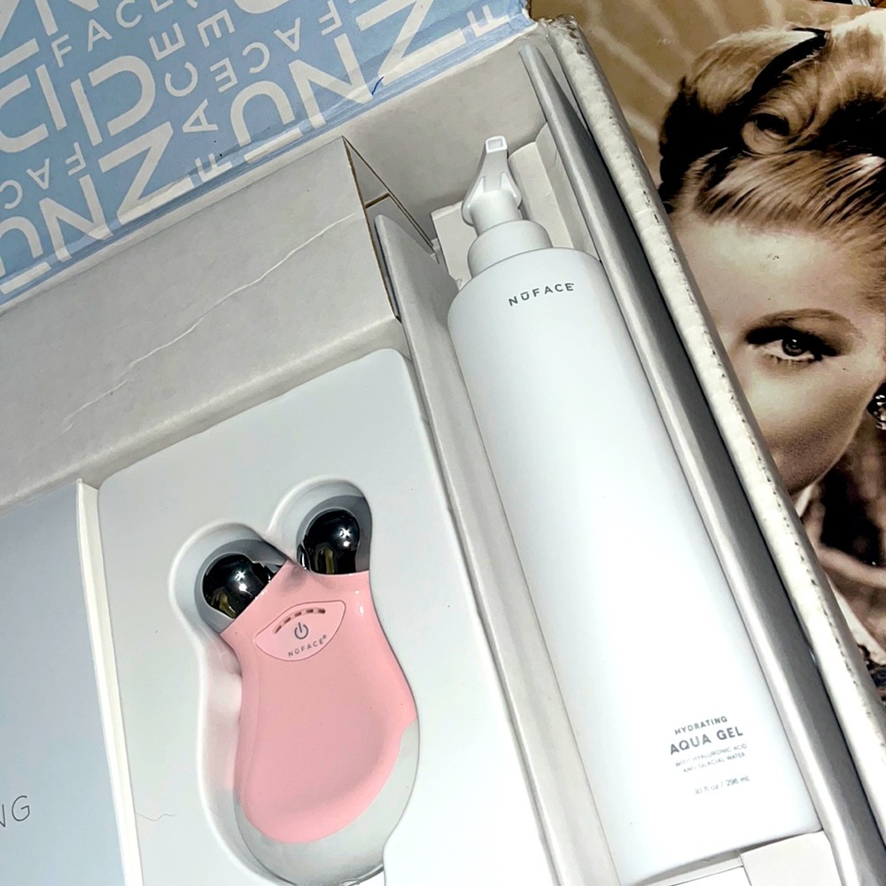 🧖🏻‍♀️ ♥️• 💎 NuFACE x Mini Toning Device Vibes 💎• 🧖🏻‍♀️♥️